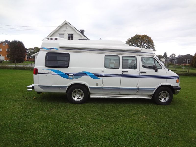 Dodge Sprinter Cargo • 1996 • 150,000 km 1