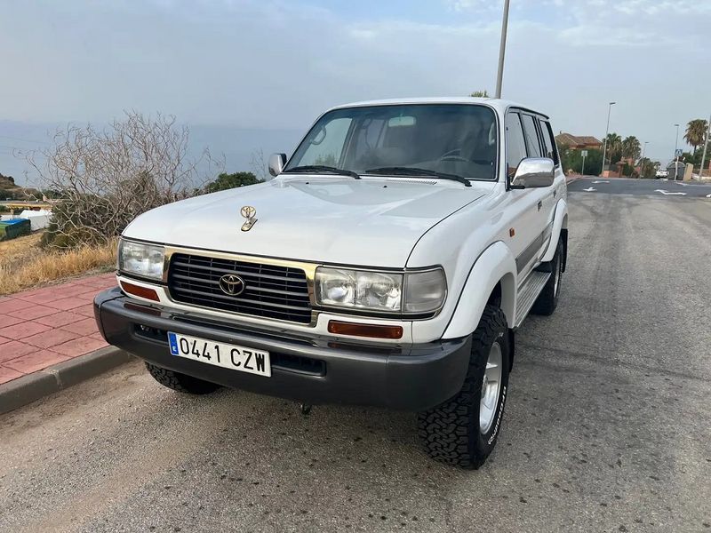Toyota Land Cruiser • 1997 • 272,000 km 12
