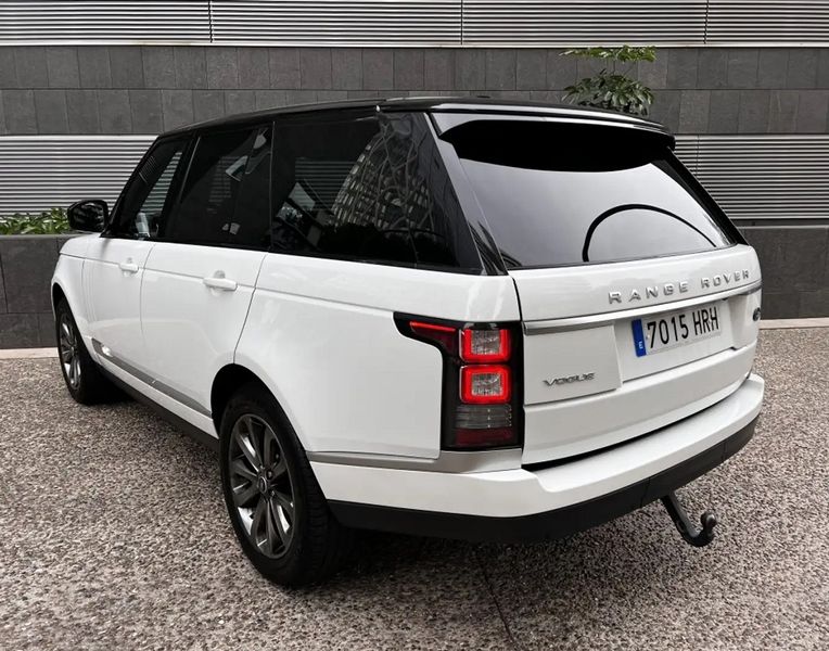 Land Rover Range Rover • 2013 • 156,000 km 1