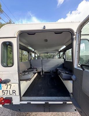 Land Rover Defender • 1998 • 72,000 km 11