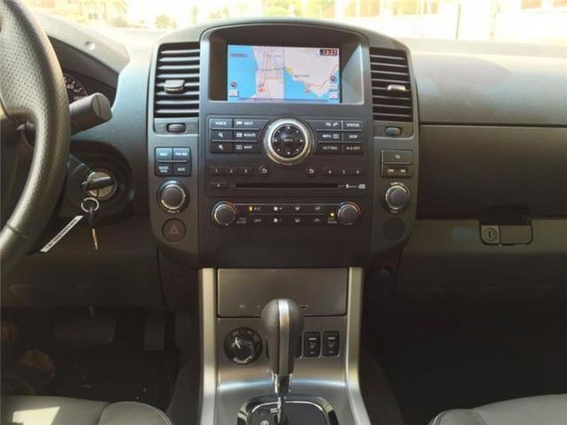 Nissan Navara • 2013 • 121,800 km 2