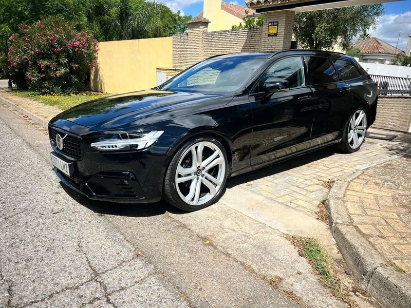 Volvo V90 • 2021 • 120,000 km 5