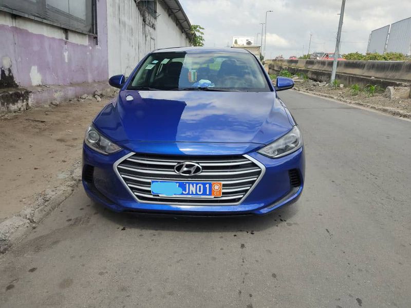 Hyundai Elantra • 2018 • 58,000 km 1