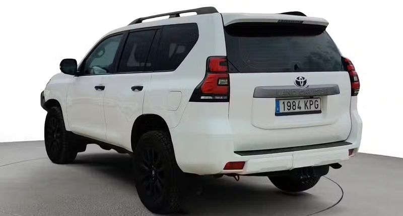 Toyota Land Cruiser • 2018 • 136,700 km 4