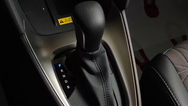 Toyota Yaris • 2024 • 5,564 km 5