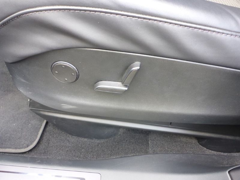 Tesla Model X • 2018 • 79,000 km 2