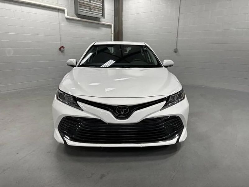 Toyota Camry Hybrid • 2022 • 25,081 km 3