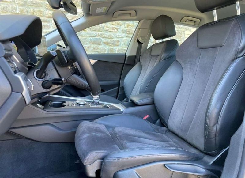 Audi A5 • 2017 • 115,000 km 2