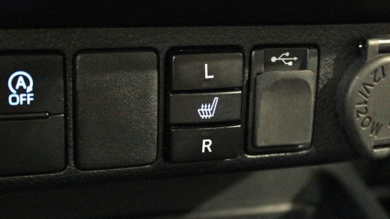 Toyota Hilux • 2023 • 12,960 km 6