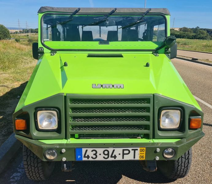 Sinotruk Hohan 6x4 • 2000 • 37,000 km 2