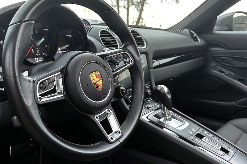 Porsche 718 Boxster • 2019 • 53,000 km 10