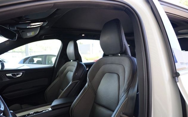 Volvo XC60 • 2022 • 47,000 km 11