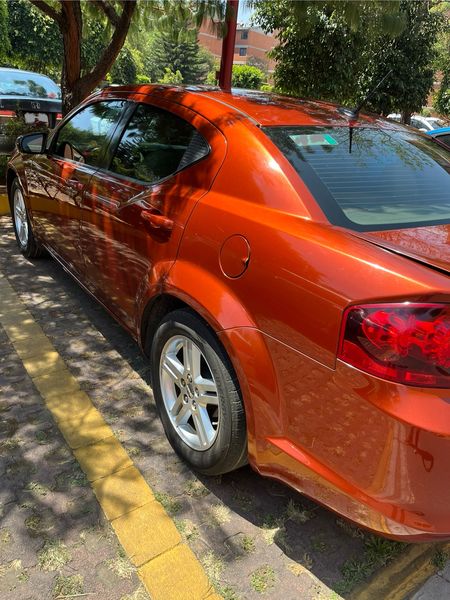 Dodge Avenger • 2012 • 112,000 km 3