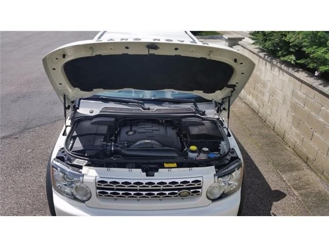 Land Rover Discovery • 2009 • 264,000 km 12