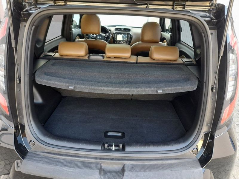 Kia Soul • 2015 • 88,000 km 5