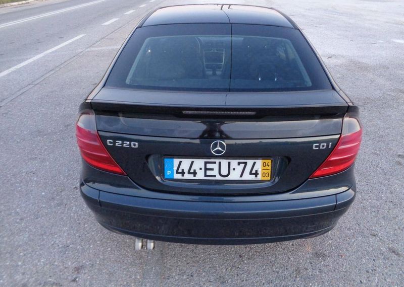 Mercedes-Benz C • 2004 • 180,000 km 3