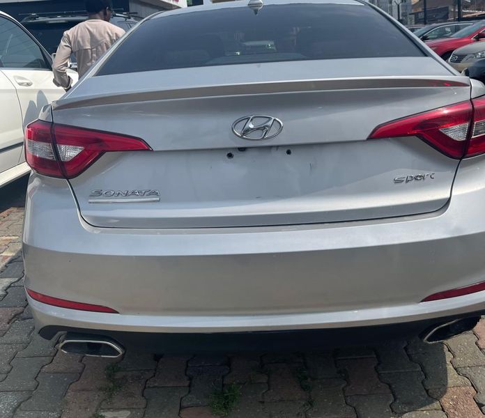 Hyundai Sonata • 2017 • 28 km 2
