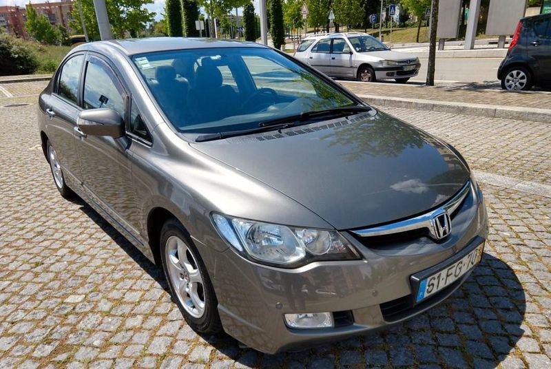 Honda Civic • 2008 • 160,000 km 1