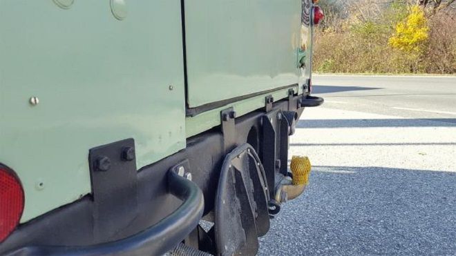 Land Rover Defender • 1971 • 118,000 km 10