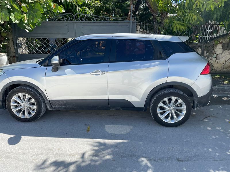 Brilliance V3 • 2020 • 105 km 4