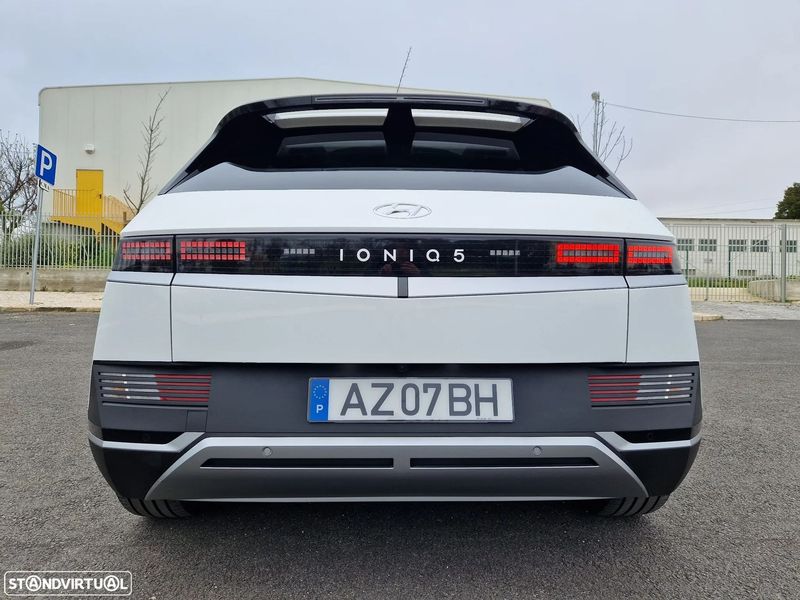 Hyundai Ioniq Electric • 2022 • 21,000 km 4