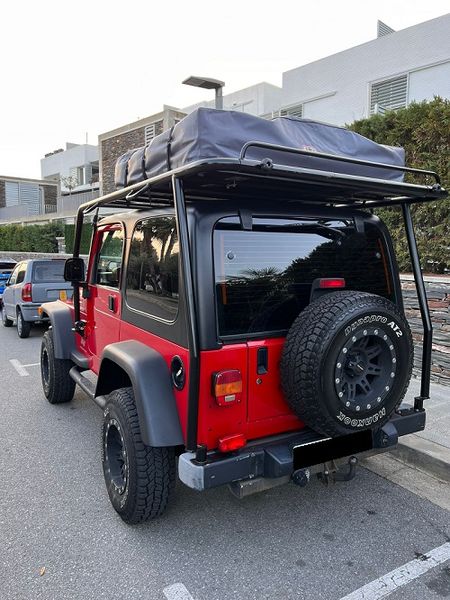 Jeep Wrangler • 2004 • 133,252 km 2