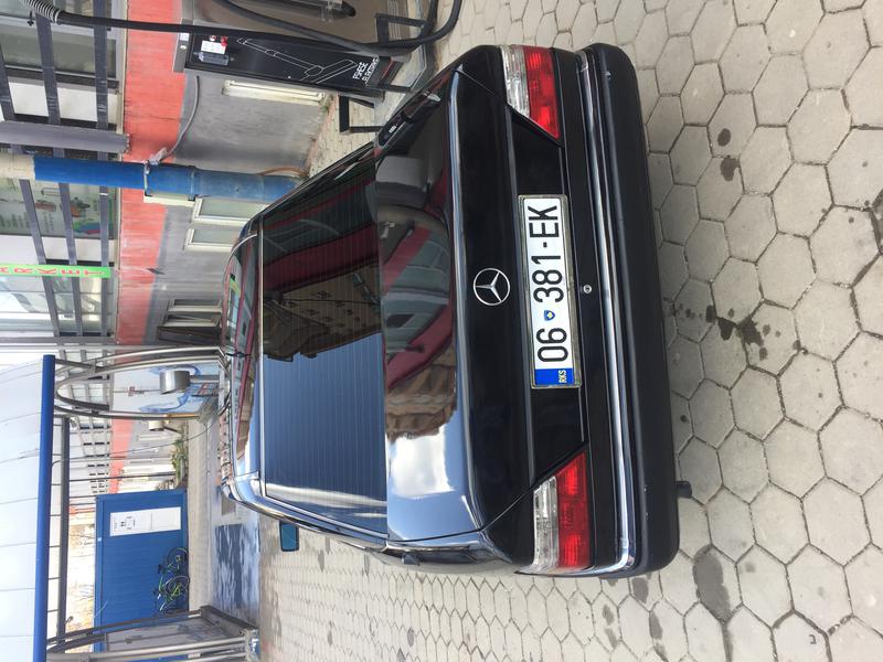 Mercedes-Benz 200 D • 1991 • 300,000 km 4