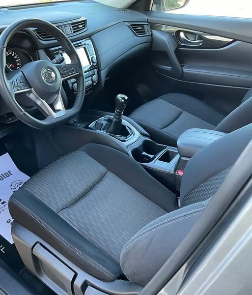 Nissan X-Trail • 2019 • 169,000 km 6