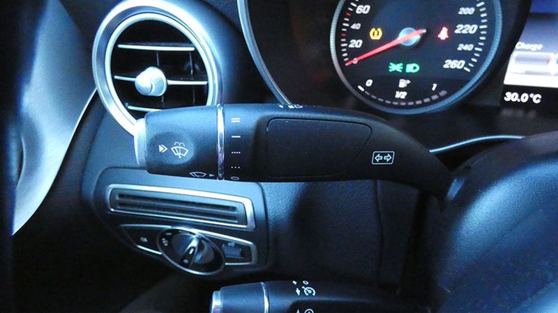 Mercedes-Benz C-Class • 2016 • 133,457 km 22