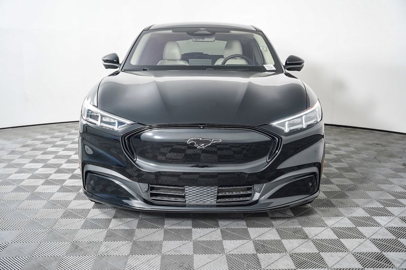Ford Mustang Mach-E • 2023 • 20,345 km 4