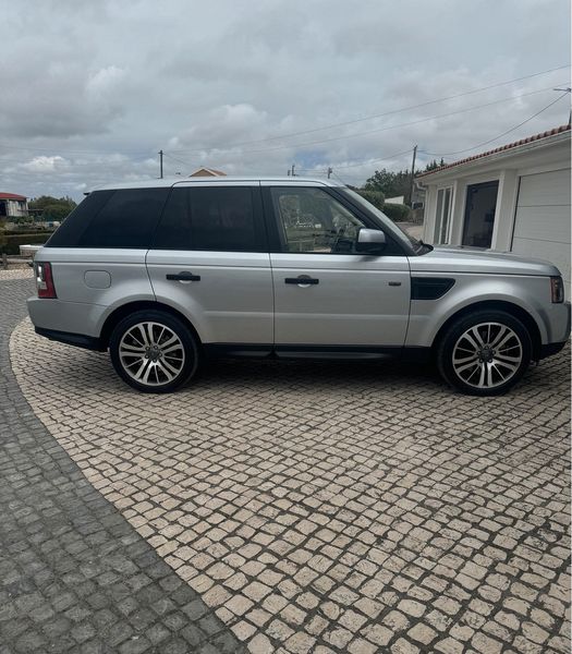 Land Rover Range Rover • 2010 • 150,000 km 1