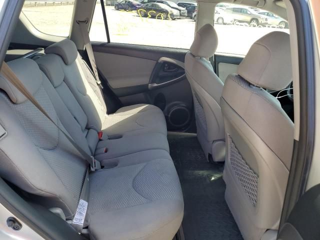 Toyota RAV4 • 2008 • 12 km 5