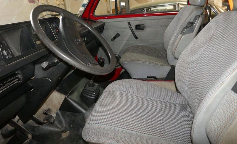 Volkswagen Caravelle • 1990 • 299,999 km 3