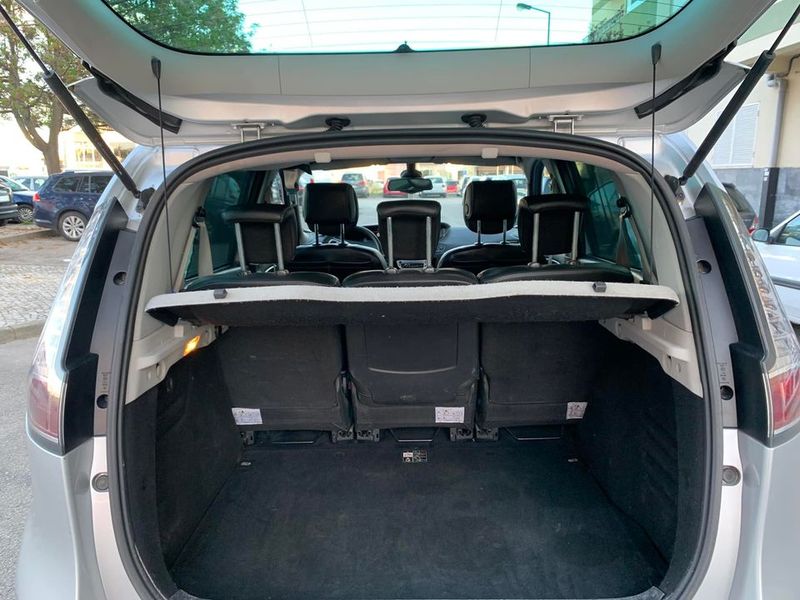 Renault Scénic • 2012 • 60,000 km 7
