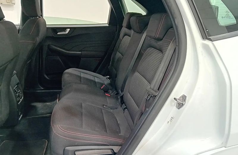 Ford Kuga • 2022 • 32,441 km 9