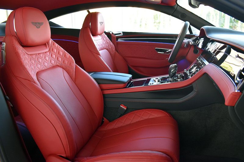 Lamborghini Urus • 2020 • 305 km 6