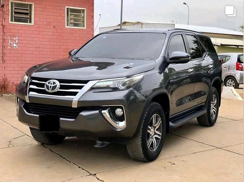 Toyota Fortuner • 2018 • 50,000 km 1