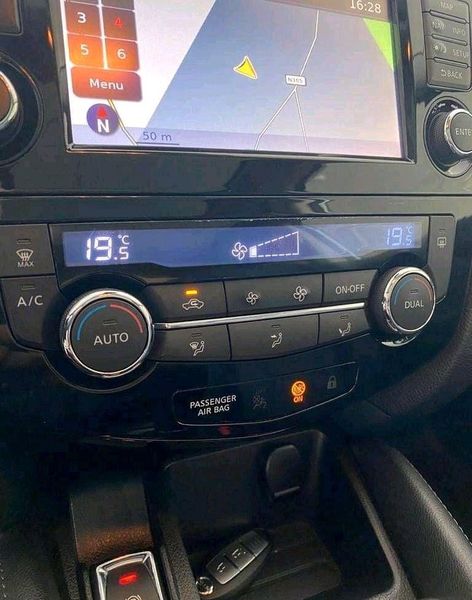 Nissan Qashqai • 2015 • 150,000 km 3