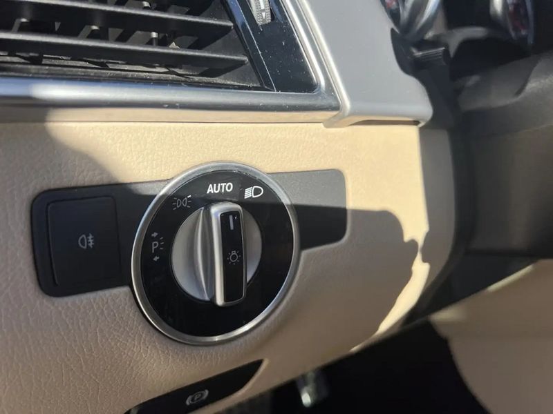 Mercedes-Benz GLE-Class Coupe • 2016 • 129,000 km 11