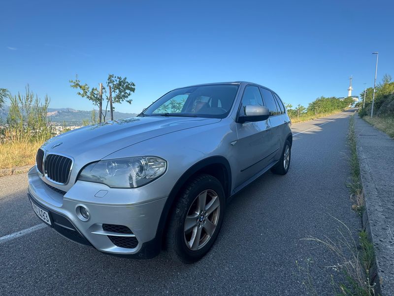BMW X5 • 2010 • 183,000 km 6