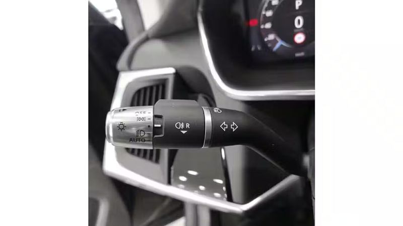 Jaguar I-PACE • 2020 • 41,257 km 27