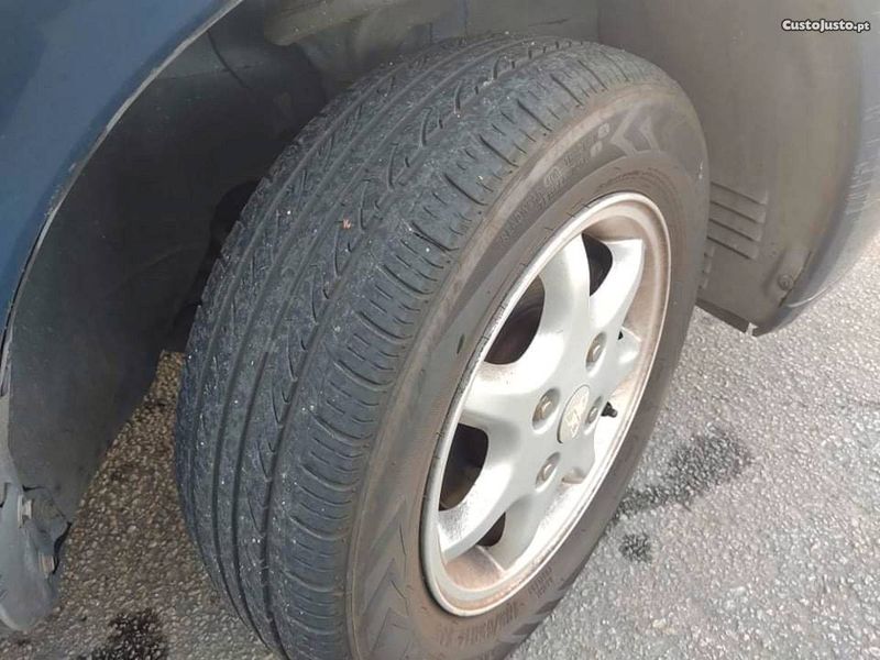 Mitsubishi Carisma • 2000 • 200,000 km 5