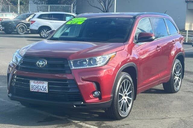 Toyota Highlander Hybrid • 2018 • 50,862 km 1