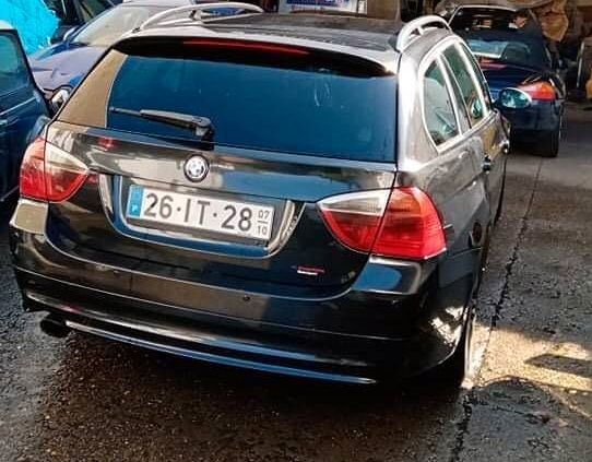 BMW 3 Series • 2007 • 299,999 km 3