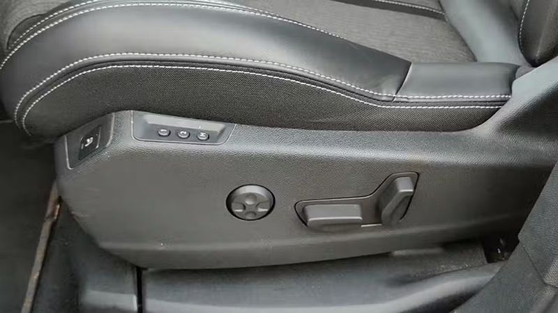 Peugeot 5008 • 2019 • 87,374 km 7