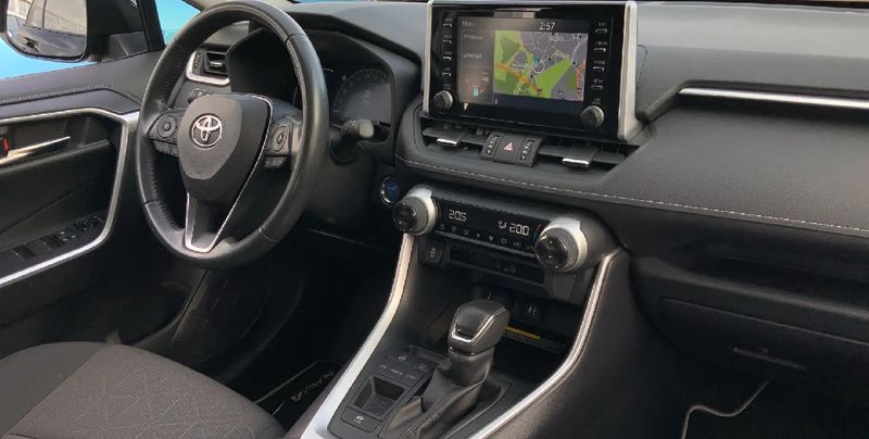 Toyota RAV4 • 2019 • 68,600 km 9