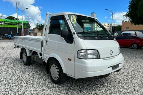 Mazda Bongo • 2017 • 45 km 2