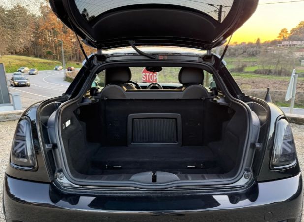 MINI Cooper • 2021 • 150,000 km 2