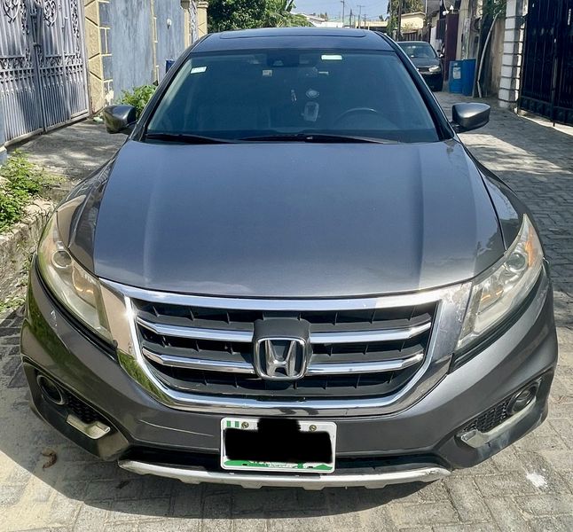 Honda Accord Crosstour • 2013 • 10,000 km 2