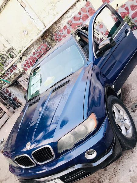 BMW X5 • 2003 • 169,000 km 4